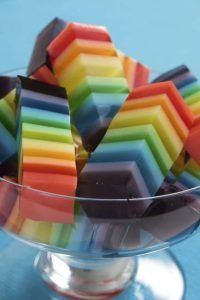 como-hacer-gelatina-de-colores-de-6-capas-2