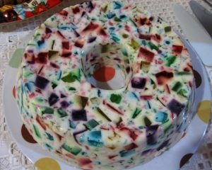 como-hacer-gelatina-de-mosaico-multicolor-1