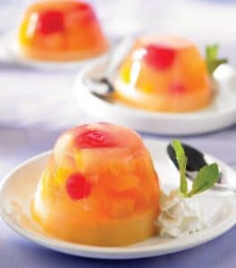 recetas-de-gelatinas-de-frutas-de-dos-capas-con-fresas-y-naranja-4